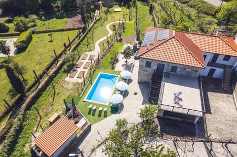 Property building, Natural landscape, Bird's eye view, Garden, Swimming pool, sunbed