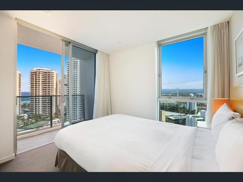 Bed, View (from property/room), Photo of the whole room, Bedroom