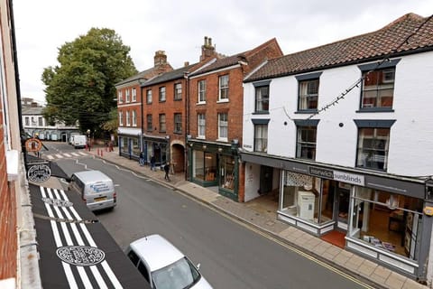 Property building, Street view