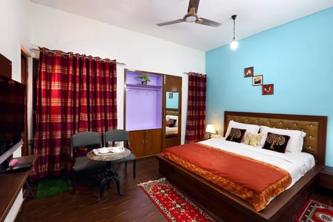 Golden Homestay Bed and Breakfast in New Delhi