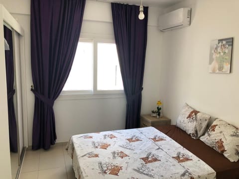 Tetris Apartment Spacious Comfortable Condo in Nicosia City