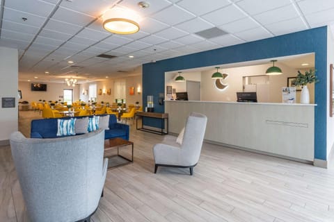 Comfort Inn & Suites Buffalo Airport Hôtel in Cheektowaga