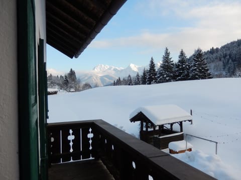 Property building, Winter, Balcony/Terrace