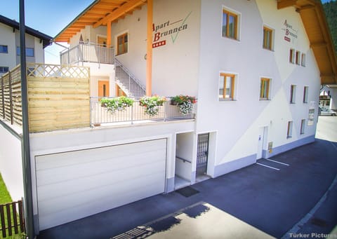 Property building, Day