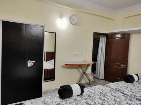 Home to explore Food, History & Shopping Condo in Hyderabad
