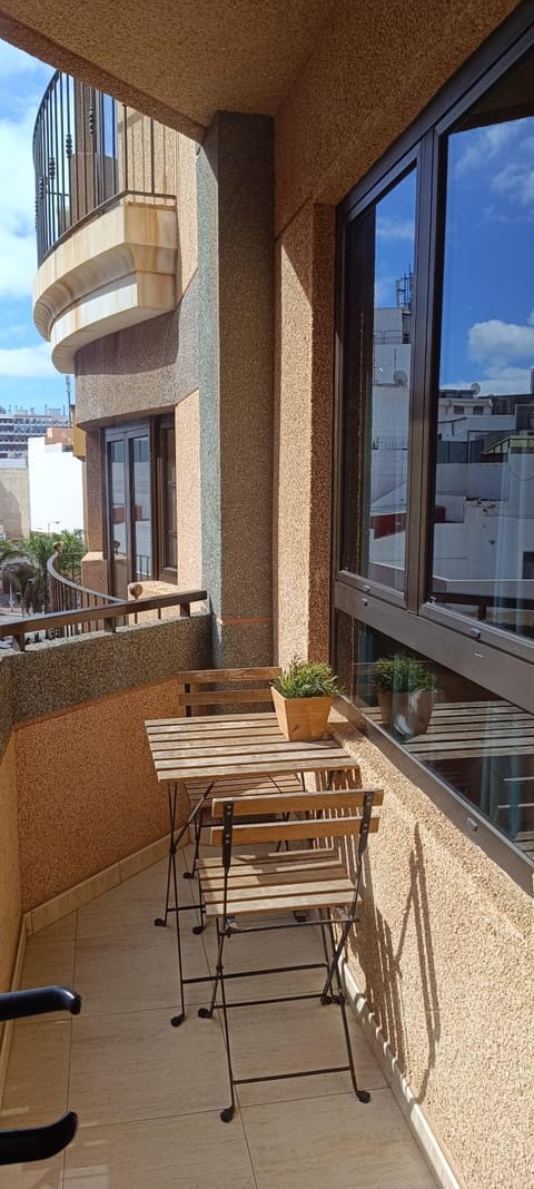 City center nearby the beach +3Bed +2Bath +Wifi Appartamento in Las Palmas de Gran Canaria