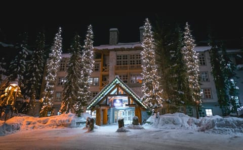 Facade/entrance, Winter