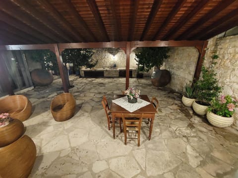 Evanthia's Stone House House in Limassol District