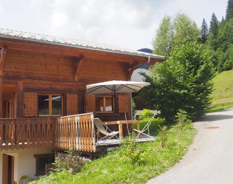 LATITUDE 47 Chalet in Châtel