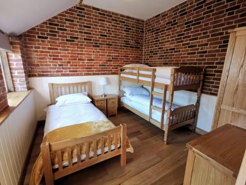 Bed, Photo of the whole room, Bedroom, bunk bed