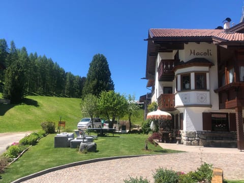 Property building, Garden, Garden view