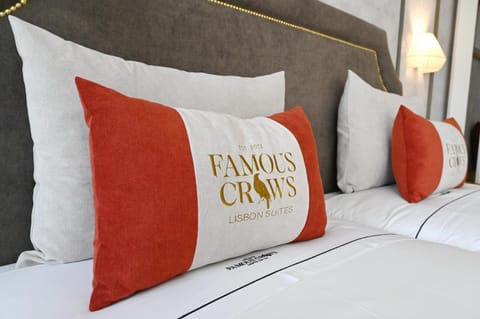 Famous Crows Lisbon Suites Bed and Breakfast in Lisbon