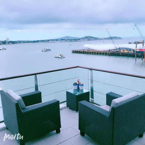 All New Lux Panoramic Sea-view Penthouse on Princes Wharf! The Heart of Auckland CBD! Free Parking! Condominio in Auckland