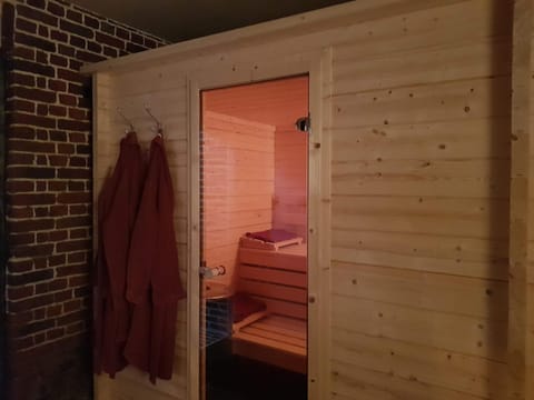 Sauna, Steam room, Spa and wellness centre/facilities