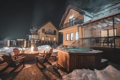 Property building, Patio, Night, Winter, Hot Tub, Pool view