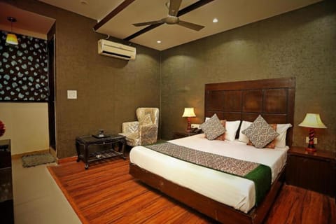 Staybook Hotel Aira, Paharganj, New Delhi Railway Station Hotel in New Delhi