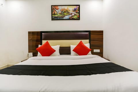 OYO 63355 Glorify Hotel Hôtel in Noida