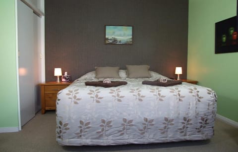 Wellesbourne Homestay B&B Bed and Breakfast in Palmerston North