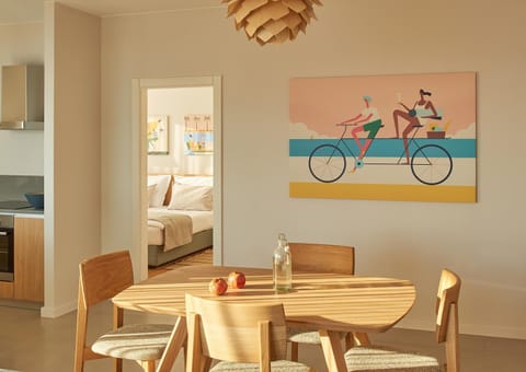 Kitchen or kitchenette, Living room, Seating area, Bedroom