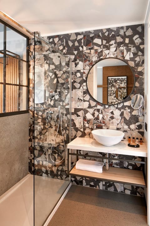 Shower, Toilet, Bathroom, Bedroom, Lake view