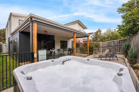 Property building, Hot Tub