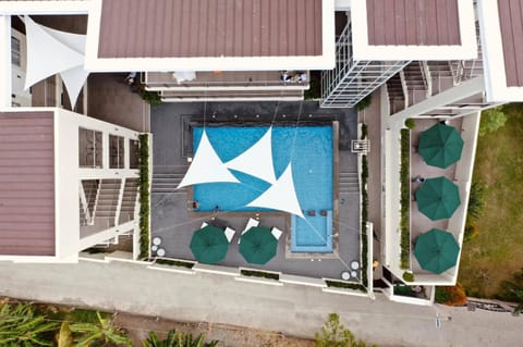 Rovira Suites Hotel in Dumaguete