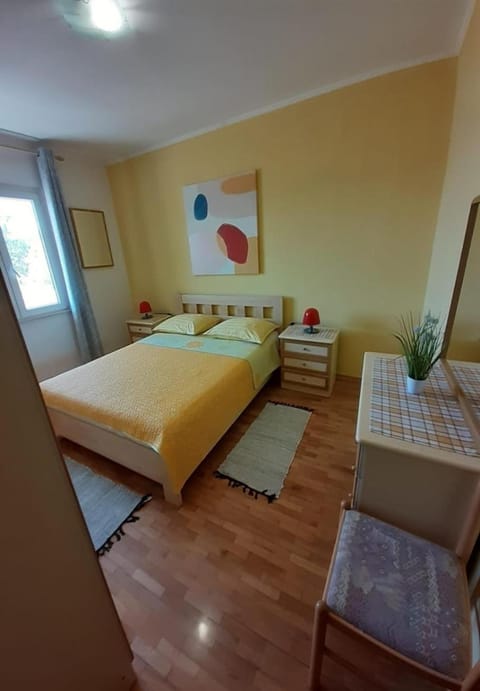 Apartments Kosta - 150 m from beach Condo in Novalja