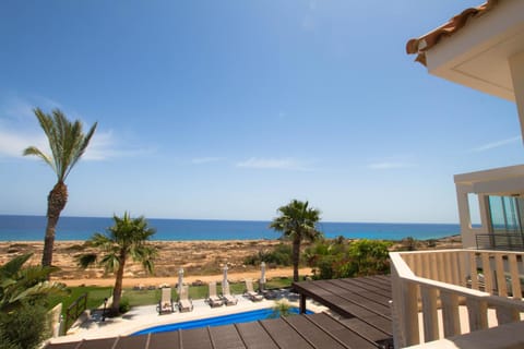 Balcony/Terrace, Pool view, Sea view