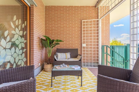 Day, Balcony/Terrace, Seating area