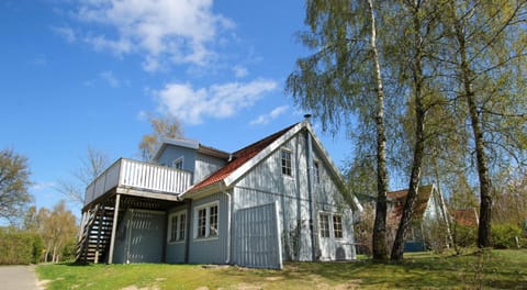 Facade/entrance, Spring, Summer, Garden view