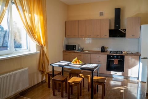 Kitchen or kitchenette, minibar, pet friendly, kitchen