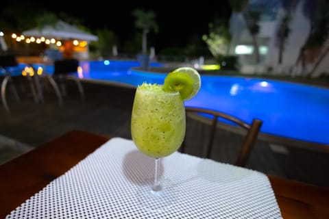 Night, Food and drinks, Pool view, Swimming pool, Drinks