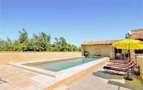 6 Bedroom Beautiful Home In Vallabregues House in Tarascon