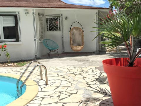 Maison de 3 chambres a Saint Francois a 300 m de la plage avec piscine privee jardin clos et wifi Haus in Guadeloupe