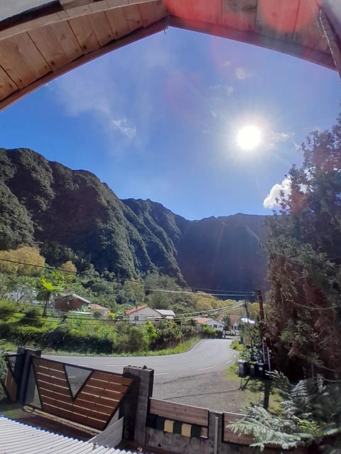 Bungalow de 2 chambres avec jardin et wifi a La plaine des palmistes House in Réunion