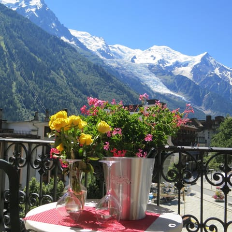 View (from property/room), Balcony/Terrace, Balcony/Terrace, Mountain view