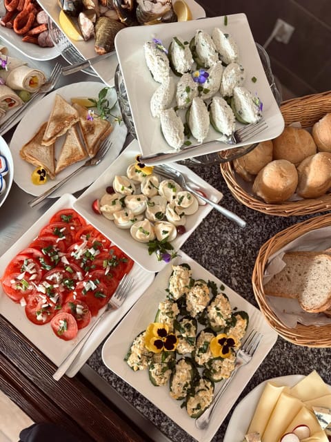 Willa Atena Bed and Breakfast in Leba