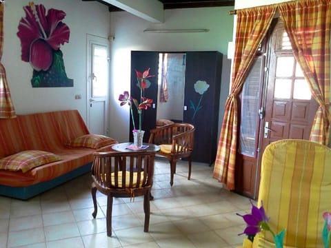 Appartement d'une chambre avec jardin clos et wifi a Le Robert a 2 km de la plage Condo in Martinique