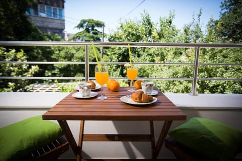 Balcony/Terrace, Balcony/Terrace, Food and drinks