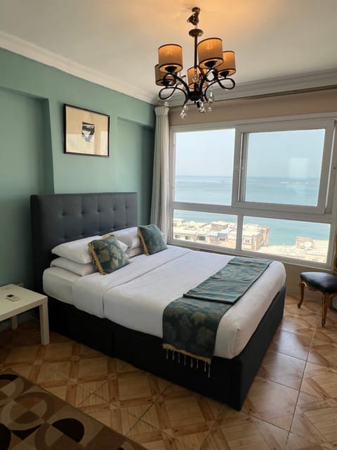 Downtown Sea View Suites Apartamento in Alexandria