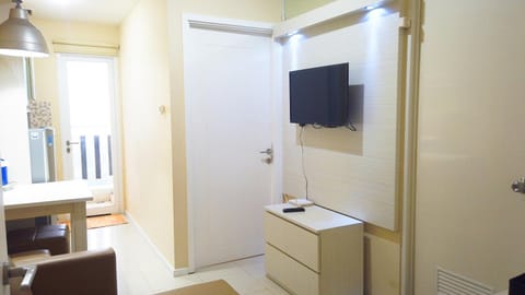 Trendy & Comfy Apartment 1BR Parahyangan Residence near UNPAR By Travelio Apartment in Parongpong