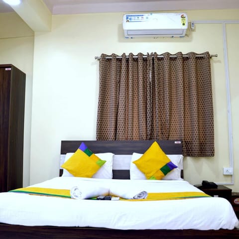 Hotel Bestow Inn Koregaon Park Pune -Near Osho Ashram Hotel in Pune