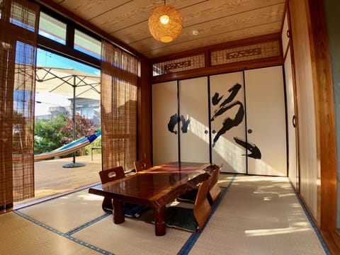 沖縄の自然と文化を体験できるゲストハウス一番座 House in Okinawa Prefecture