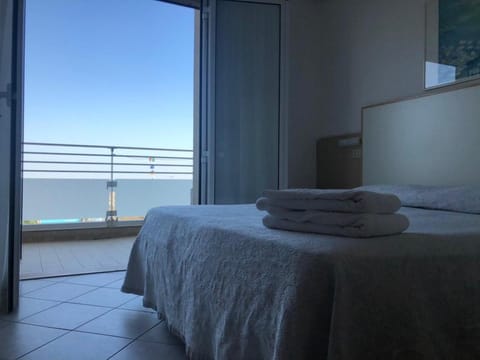 Bed, Bedroom, Sea view