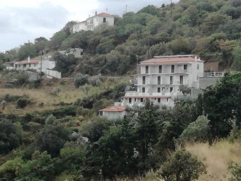 Sea View Studios Condo in Skopelos