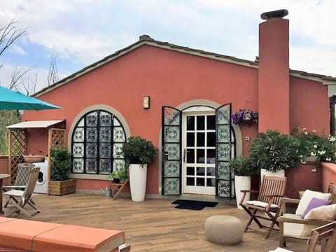 Patio, Facade/entrance, Balcony/Terrace