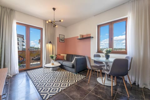 Living room, Dining area, Pool view