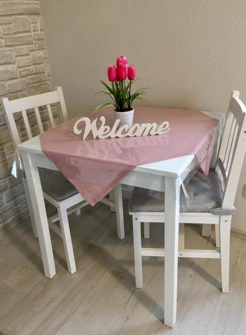 Living room, Photo of the whole room, Dining area