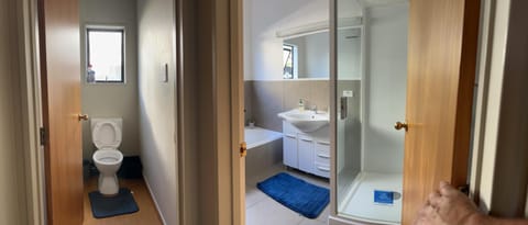 Shower, Toilet, Bathroom, Area and facilities