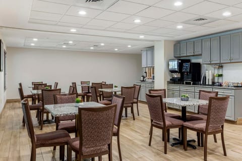 Best Western Plus New England Inn & Suites Hotel in Connecticut
